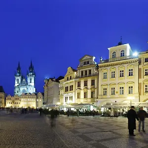 Grand Hotel